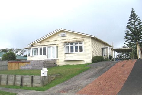 Photo of property in 13 Huka Road, Birkenhead, Auckland, 0626