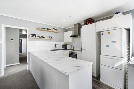 Photo of property in 3 Waitaua Street, Papakura, 2110
