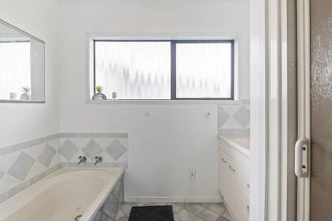 Photo of property in 36 Bay Vista Drive, Red Beach, 0932