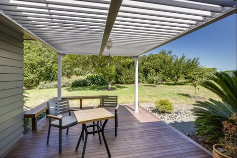 Photo of property in 18 Scarrott Road, Bay View, Napier, 4104