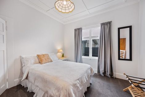 Photo of property in 128 Vigor Brown Street, Napier South, Napier, 4110