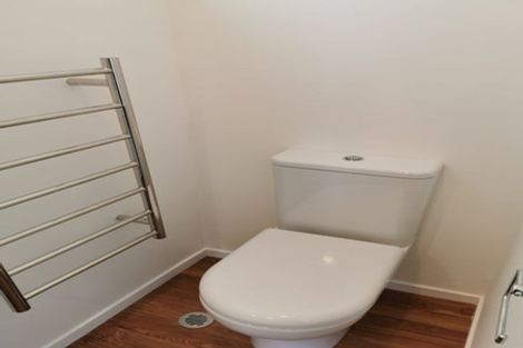 Photo of property in 92b Kelburn Parade, Kelburn, Wellington, 6012