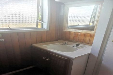 Photo of property in 60 Hope Farm Avenue, Pakuranga Heights, Auckland, 2010