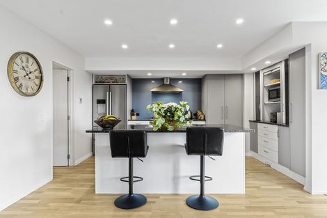 Photo of property in 21 Brooke Ridge Rise, East Tamaki Heights, Auckland, 2016