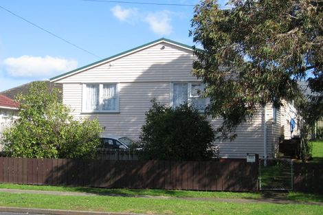 Photo of property in 323 Bairds Road, Otara, Auckland, 2023