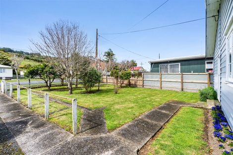 Photo of property in 74 George Street, Hikurangi, 0114