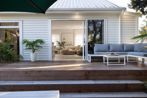 Photo of property in 83b Oceanview Road, Mount Maunganui, 3116