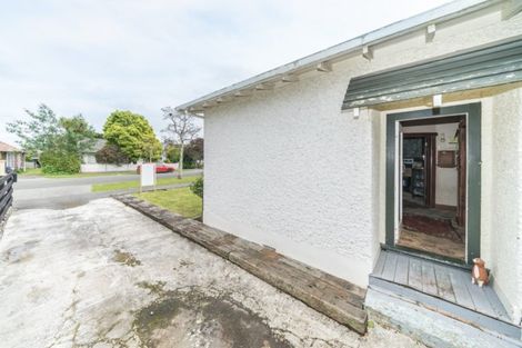 Photo of property in 60 Weston Avenue, Roslyn, Palmerston North, 4414