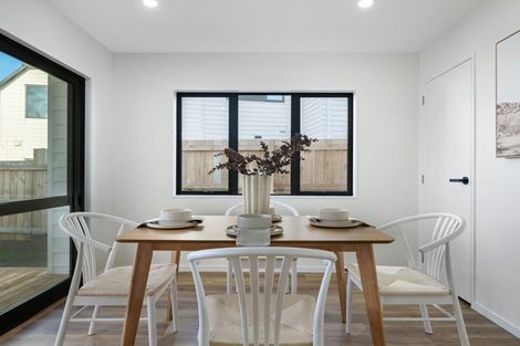 Photo of property in 35c Royton Avenue, Mangere East, Auckland, 2024