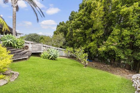 Photo of property in 11 Sycamore Drive, Sunnynook, Auckland, 0620