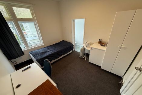 Photo of property in Carillion/the Knoll, 33 Thompson Street, Mount Cook, Wellington, 6011