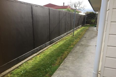 Photo of property in 8b Garden Terrace, Pukekohe, 2120