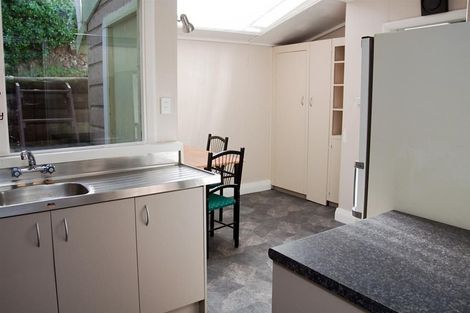 Photo of property in 1 Clifford Street, Dalmore, Dunedin, 9010