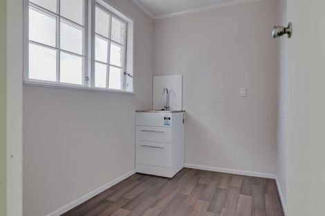 Photo of property in 39 John F Kennedy Drive, Milson, Palmerston North, 4414