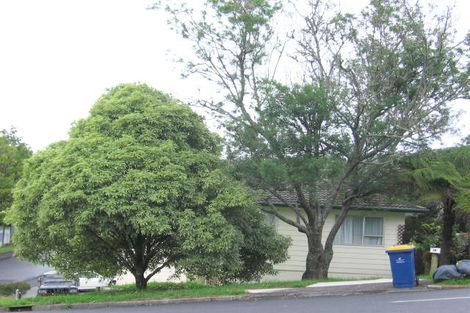 Photo of property in 2 Stallard Place, Glen Eden, Auckland, 0602