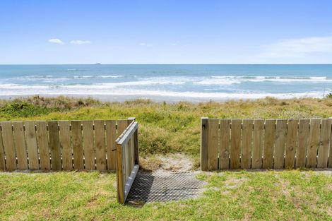 Photo of property in 527 Pukehina Parade, Pukehina, Te Puke, 3189