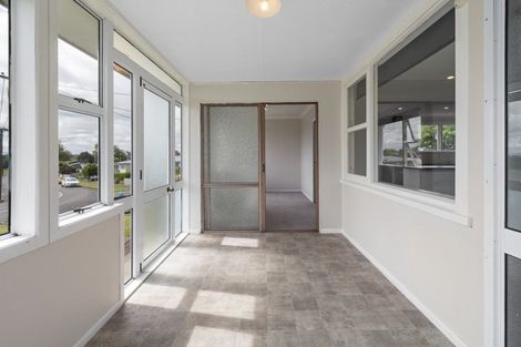 Photo of property in 18 Mcclure Street, Feilding, 4702