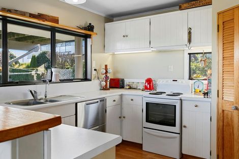 Photo of property in 12 Harvey Street, Waipahihi, Taupo, 3330