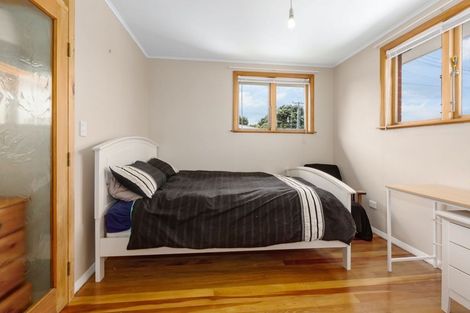 Photo of property in 33a Herewini Street, Titahi Bay, Porirua, 5022