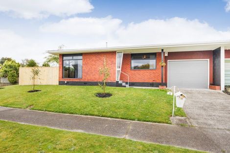 Photo of property in 5 Mudgway Place, Awapuni, Palmerston North, 4412