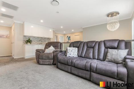 Photo of property in 41 Cloonlyon Drive, Flat Bush, Auckland, 2019