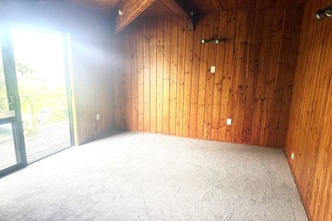 Photo of property in 386 Henderson Valley Road, Henderson Valley, Auckland, 0612