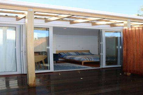 Photo of property in 12 Hall Street, Newtown, Wellington, 6021