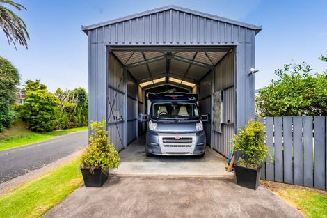 Photo of property in 2 Waireka Road, Omata, New Plymouth, 4374