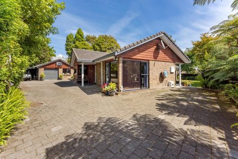 Photo of property in 33 Memphis Grove, Totara Park, Upper Hutt, 5018