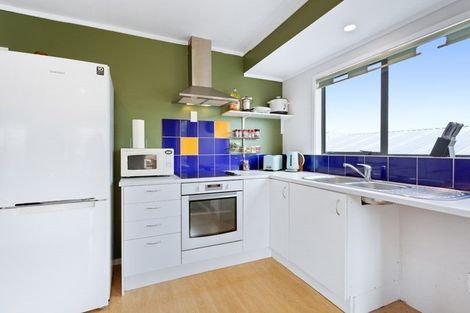 Photo of property in 21 Riserra Drive, Ranui, Auckland, 0612