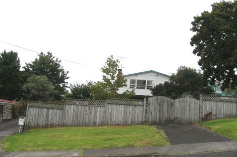 Photo of property in 1/4 Raeben Avenue, Hillcrest, Auckland, 0627
