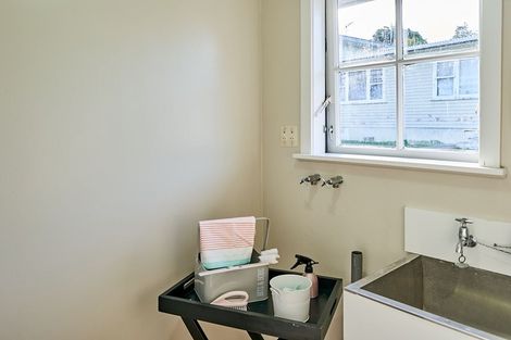 Photo of property in 61 Gloaming Hill, Titahi Bay, Porirua, 5022