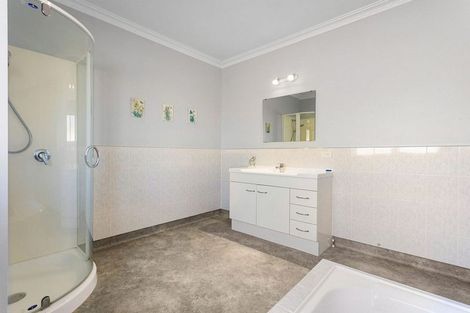 Photo of property in 12 Mirbeck Avenue, Cambridge, 3434