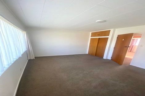 Photo of property in 2/13 Walter Street, Hauraki, Auckland, 0622