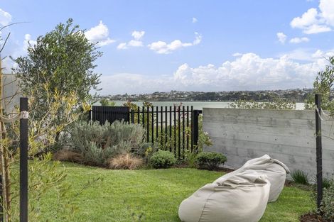 Photo of property in 6 Pine Ridge Terrace, Hauraki, Auckland, 0622