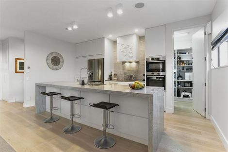 Photo of property in 8/258 Hurstmere Road, Takapuna, Auckland, 0622