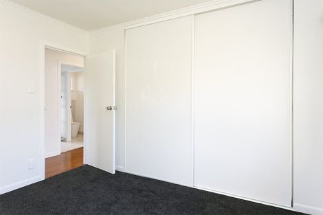 Photo of property in 147 Lancaster Road, Beach Haven, Auckland, 0626
