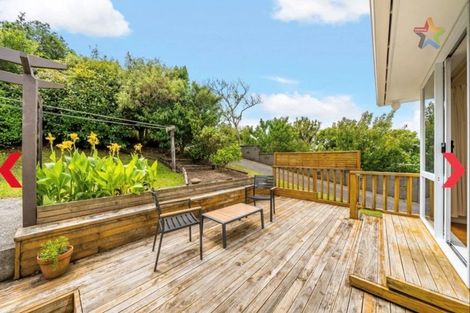 Photo of property in 27 Magnolia Grove, Maungaraki, Lower Hutt, 5010