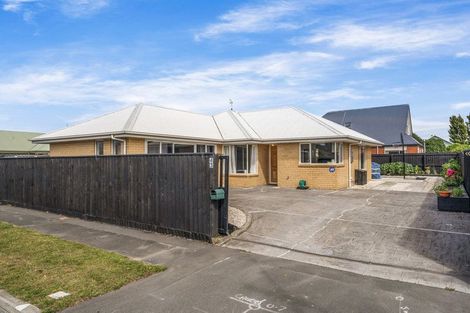 Photo of property in 43 Farnborough Street, Aranui, Christchurch, 8061