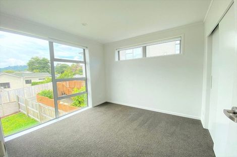Photo of property in 1 Kaneke Place, Glen Eden, Auckland, 0602