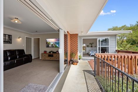 Photo of property in 10 Matenga Street, Waikanae, 5036