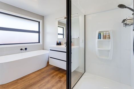 Photo of property in 58 Katania Heights, Brightwater, 7022