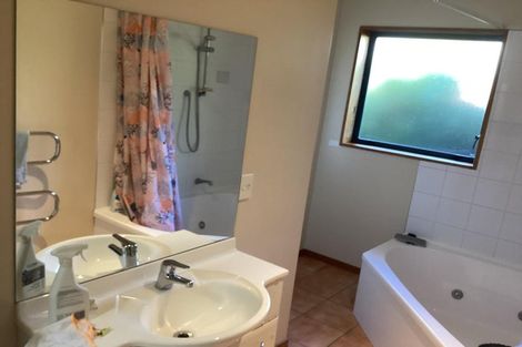 Photo of property in 8a Nottingham Avenue, Halswell, Christchurch, 8025