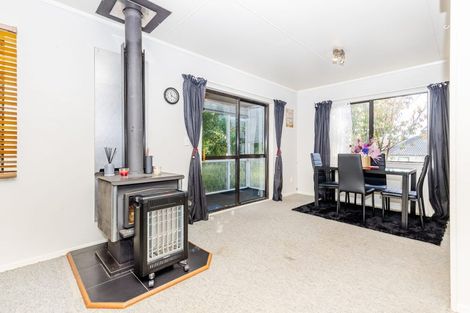 Photo of property in 16 Bartholomew Drive, Nawton, Hamilton, 3200