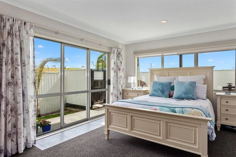 Photo of property in 5 Esplanade Rise, Coastlands, Whakatane, 3120