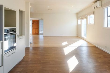 Photo of property in 10 Plynlimon Road, Fendalton, Christchurch, 8052