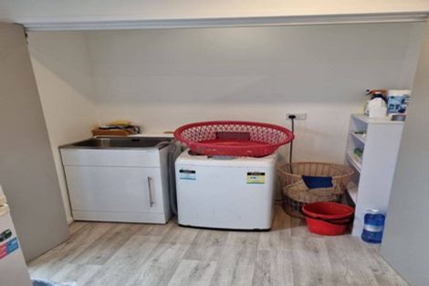 Photo of property in 20 Durham Street, Te Atatu Peninsula, Auckland, 0610