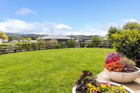 Photo of property in 62 Kenrigg Road, Kinloch, Taupo, 3377