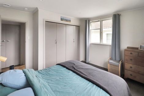 Photo of property in 55 Taylor Terrace, Tawa, Wellington, 5028