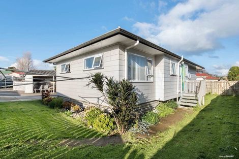 Photo of property in 49 Dungarvon Place, Clendon Park, Auckland, 2103